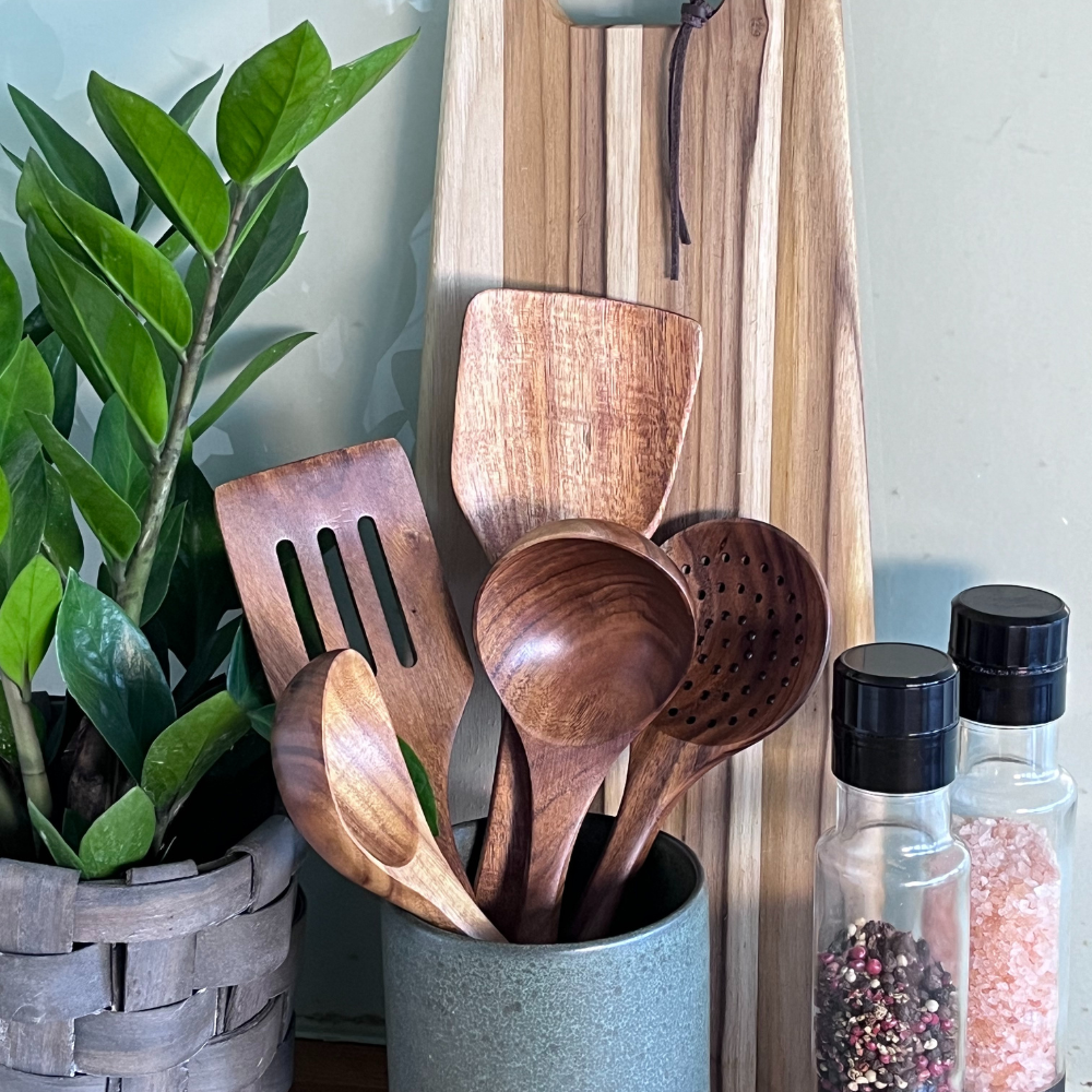 Walnut Kitchen Utensil Set (5-Piece)